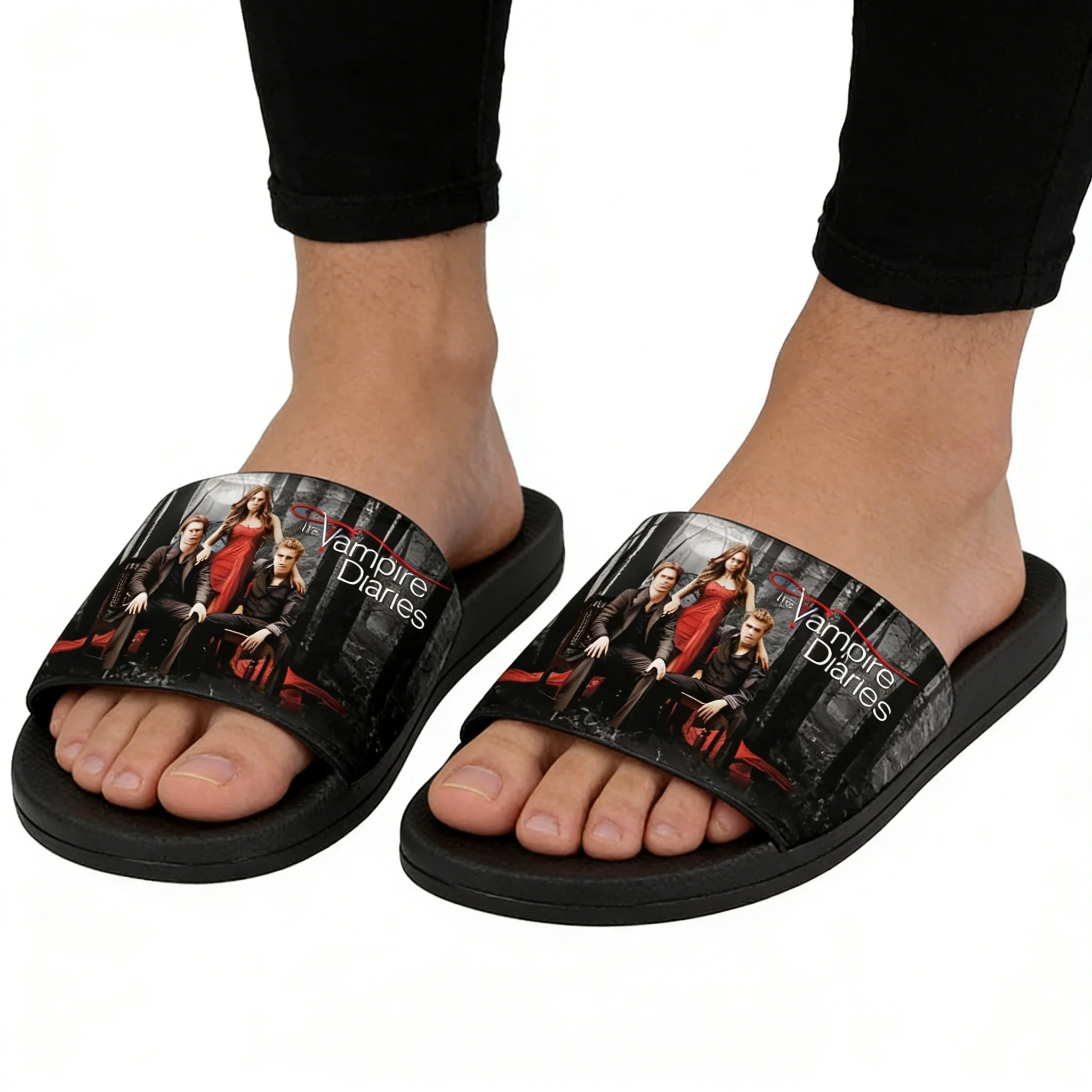 Men'S Shoes In Style - รองเท้าแตะแวมไพร์ไดอารี่รองเท้าน้ำสำหรับใช้ในบ้านเดมอน ซัลวาตอเร่ชายหญิงรองเท้าแตะชายหาดคุณภาพสูงรองเท้าแตะฤดูร้อนแบบกำหนดเอง