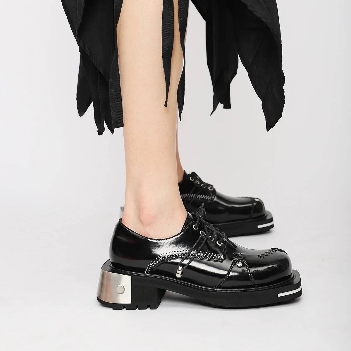 Men Shoes Trainers - รองเท้าผ้าใบหนังแท้สไตล์เรโทรสำหรับผู้หญิงและผู้ชาย แบบสวมหรูหรา ลำลอง มีเชือกผูกและซิป พื้นเรียบ สีดำ