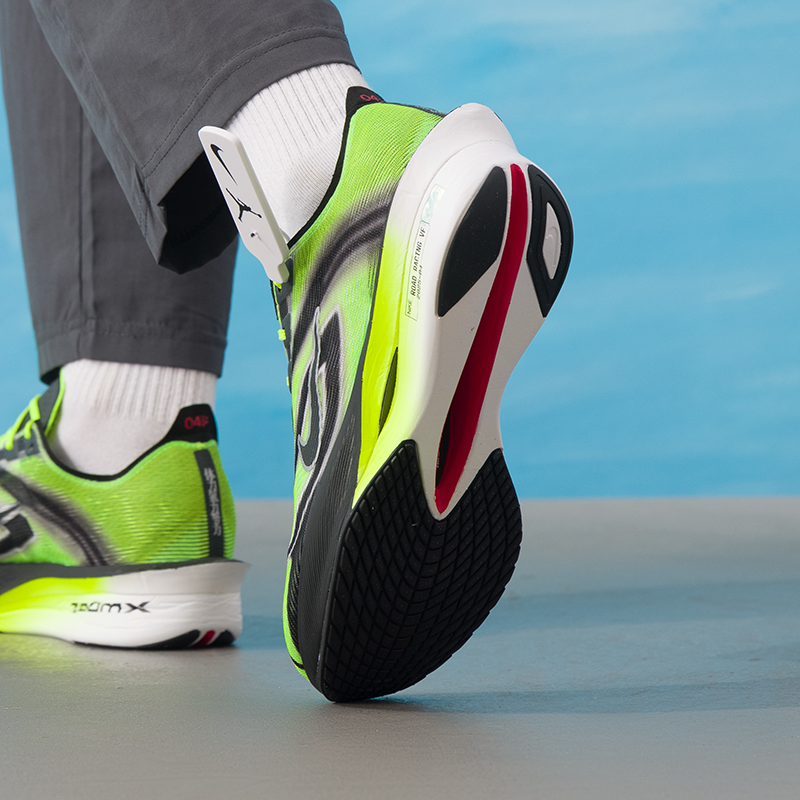 รองเท้ากีฬาผู้ชาย Nike Zoomx V - Men'S Shoes In Next บทวิจารณ์และราคา